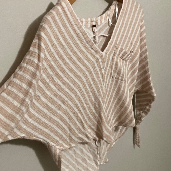 Free People Tan Striped Blouse, gauze top V-neck, single pocket, Size small - Picture 3 of 8